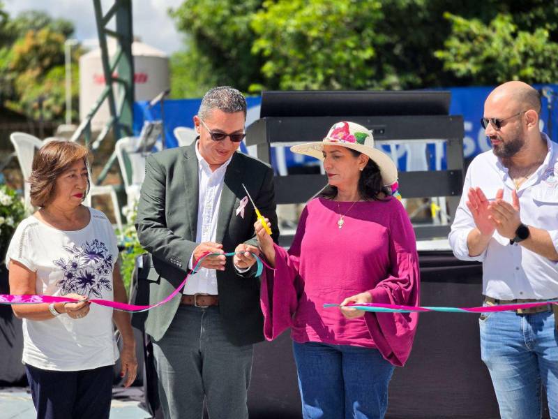 El evento fue inaugurado esta semana por el alcalde Asley Cruz y las autoridades de Canaturh.