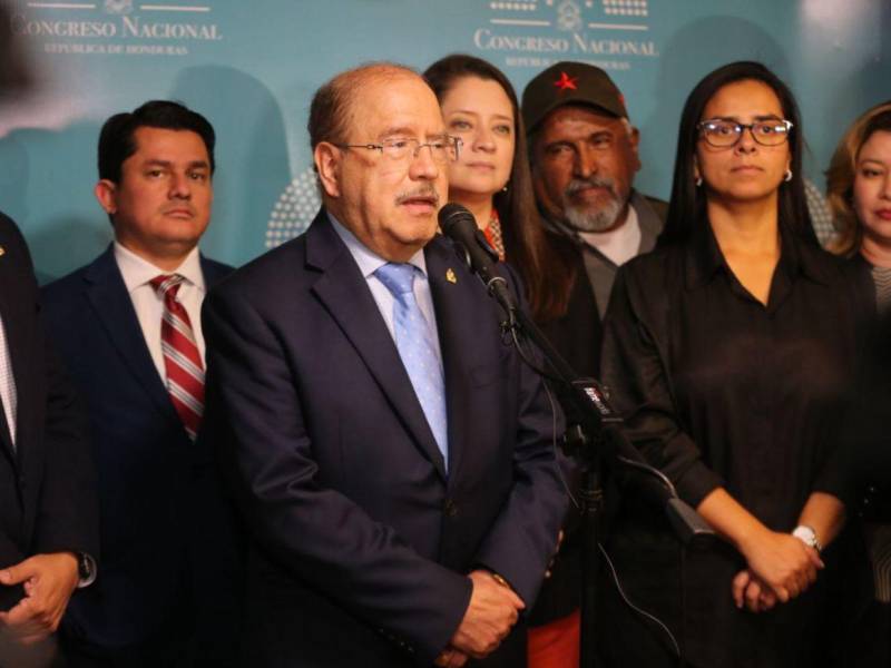 El vicepresidente del CN, Hugo Noé Pino, espera apoyo del Partido Liberal para el presupuesto tras extensa reunión.