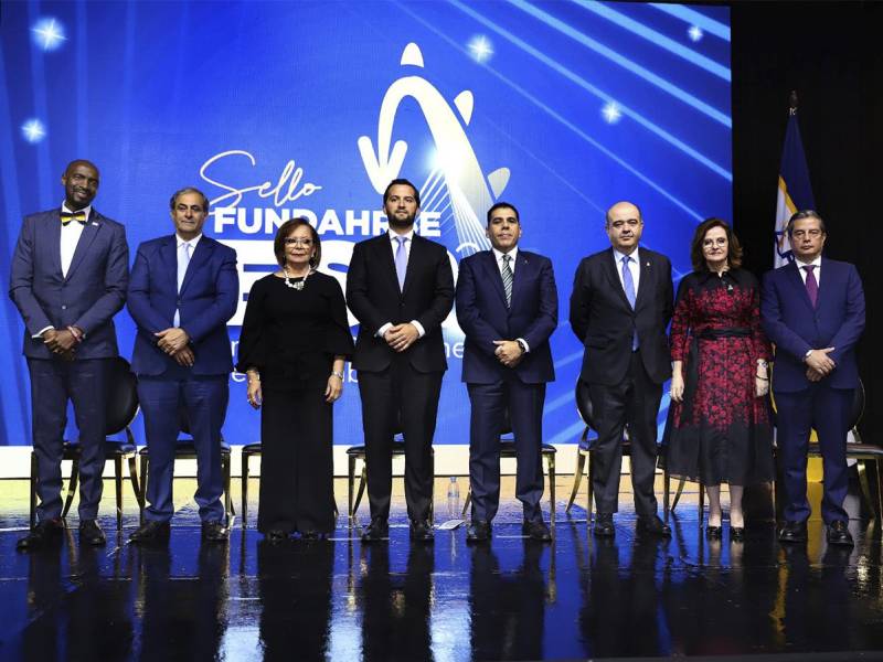 La Fundación Hondureña de Responsabilidad Social Empresarial (Fundahrse) reconoció a empresas hondureñas en una gala que se desarrolló en esta capital.