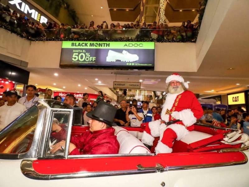 Cascadas Mall celebra el encendido del árbol de Navidad en, trayendo el espíritu festivo