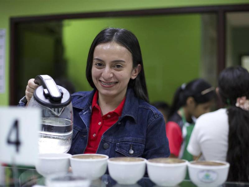 La transformación profesional de Jeydi, de buscar estabilidad a encontrar su pasión en el mundo del café.