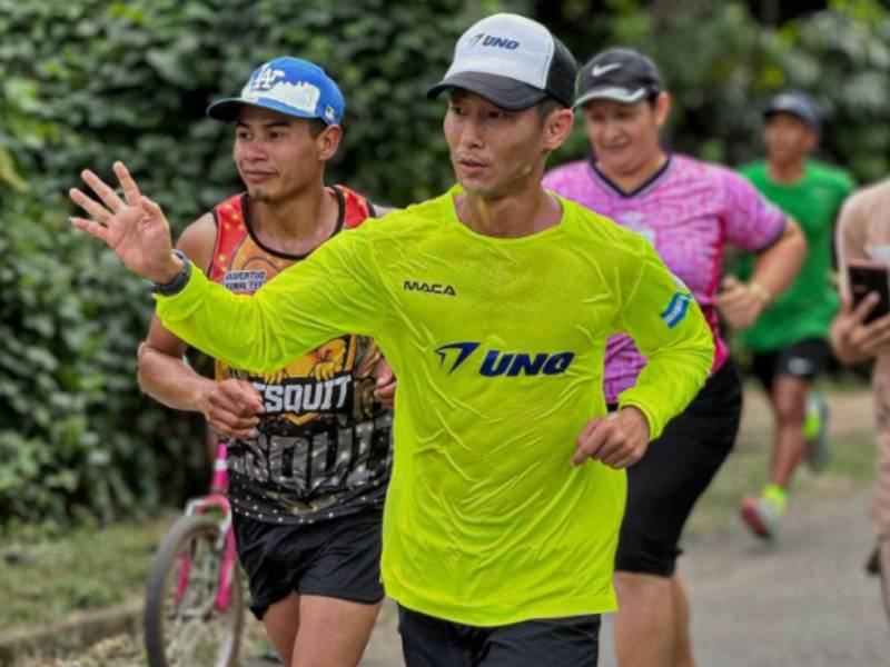 El sueño de Shin Fujiyama de construir mil escuelas en Honduras está por cumplirse. El influencer japonés está a un día de llegar al país para finalizar su reto de 3000 kilómetros.