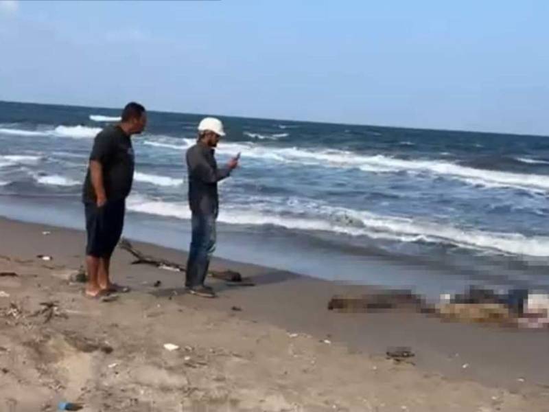 Mar expulsa cadáver de un pescador naufragado en Omoa, Honduras