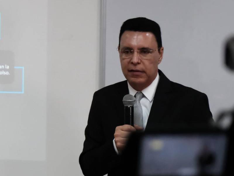 Aspra acusa a Santos de buscar testigos falsos para audiencia contra “Tito” Asfura