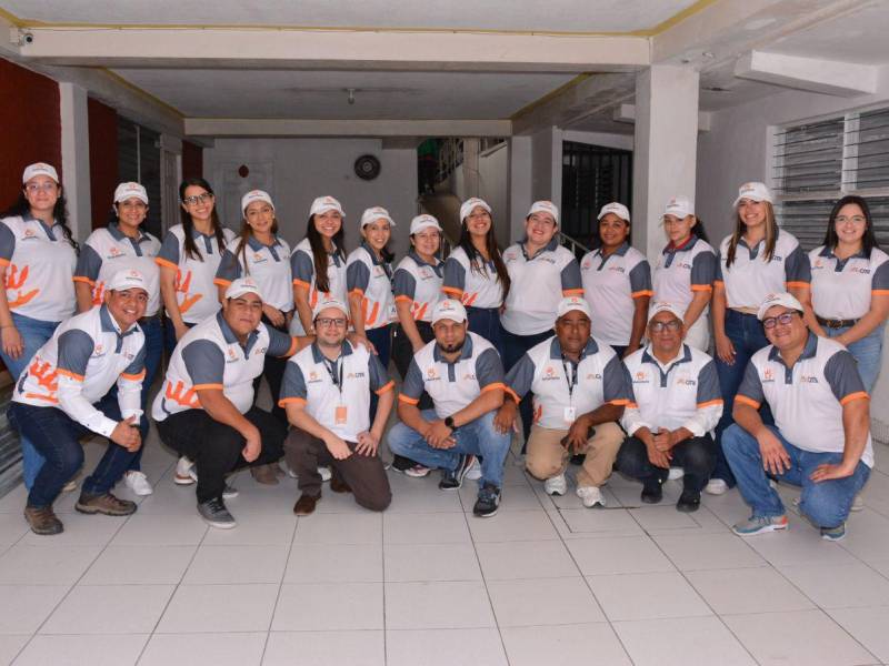 Grupo de voluntarios de CMI que participó en las actividades de alegría y solidaridad en Choloma y Tegucigalpa.