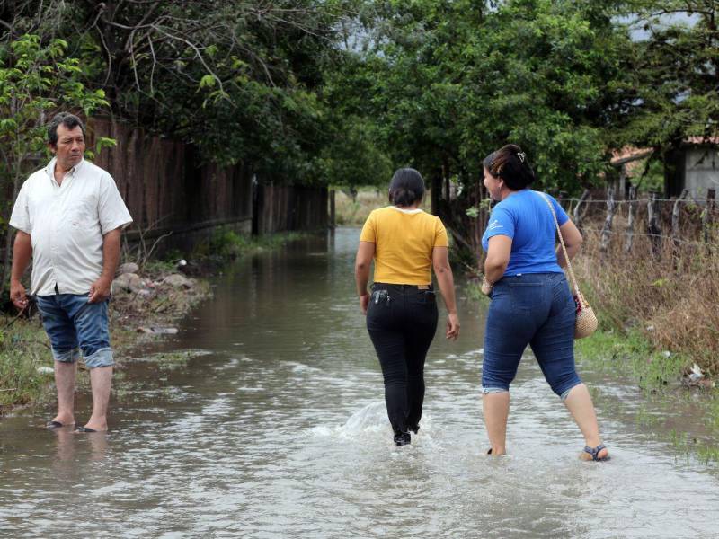 Se espera que las lluvias bajen en los próximos días y se mantendrán las bajas temperaturas.