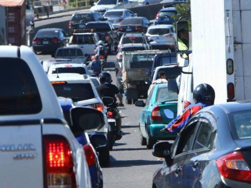 Desde tempranas horas de este día se estarán realizando trabajos de mantenimiento en algunas calles de la capital.