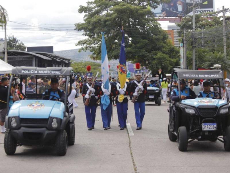 Carnaval lleno de color, música y alegría para el 446 aniversario de Tegucigalpa