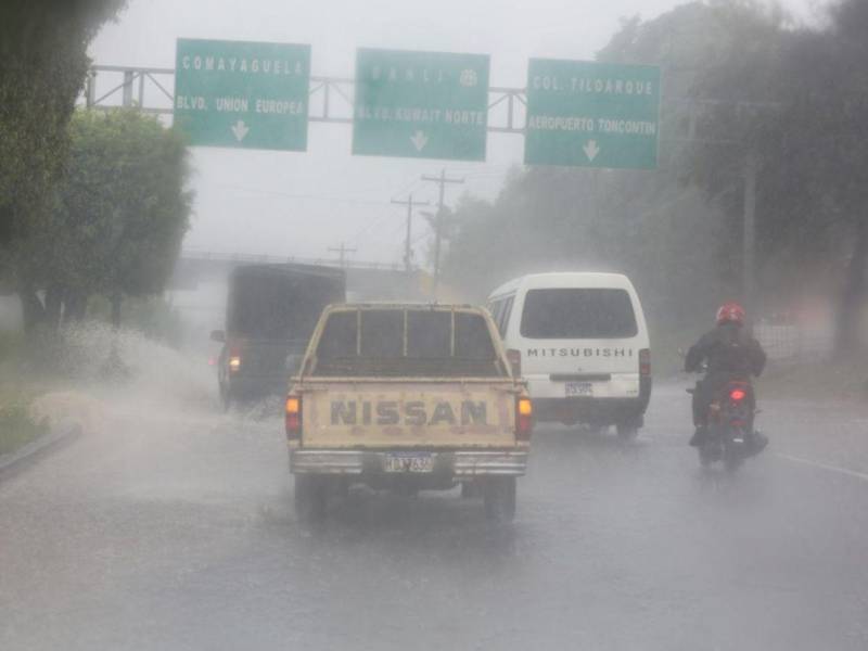 Los siete departamentos estarán bajo alerta amarilla por un período de 48 horas a partir de las 12:00 p.m. hasta el domingo -20 de octubre- en la misma hora.