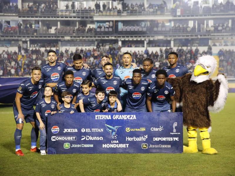 Diego Vázquez envía todo su arsenal para enfrentar a Olimpia en la vuelta de la final del torneo Apertura 2024 de Liga Nacional: así es su 11 inicial.