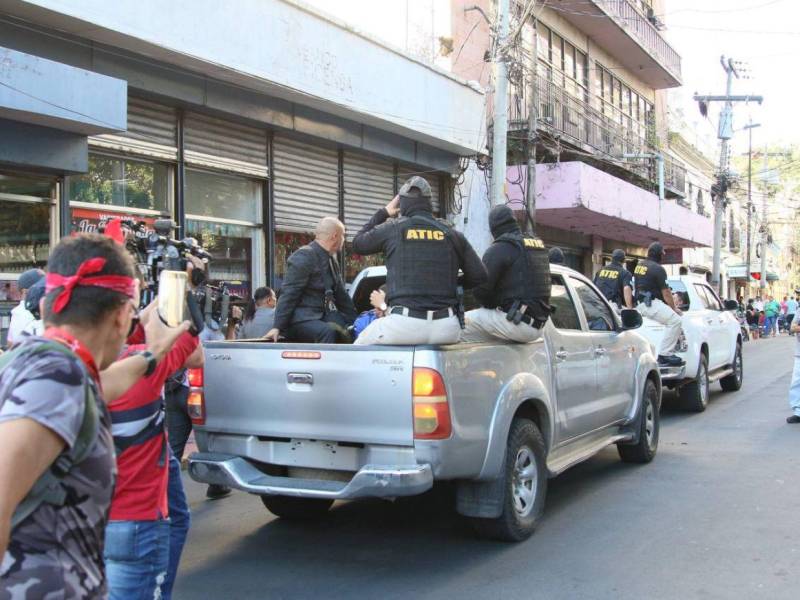 Liberan a las personas que esta tarde fueron detenidas en el Congreso Nacional por presuntamente obstruir la acción fiscal.