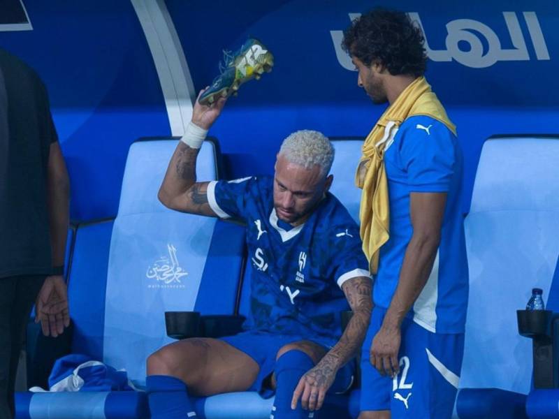 Neymar salió sustituido en el duelo donde ganó Al-Hilal ante Esteghlal.