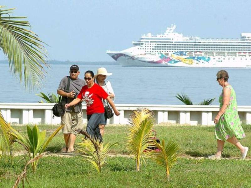 En lo que va de este año, al país han llegado 1.2 millones de cruceristas; las autoridades esperan que el año cierre con 1.7 millones de turistas en ese sector.