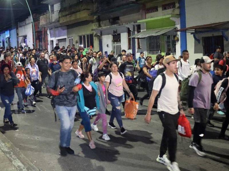 Los migrantes caminarán hacia el centro del país y, posteriormente, a la frontera norte para intentar ingresar al país norteamericano.