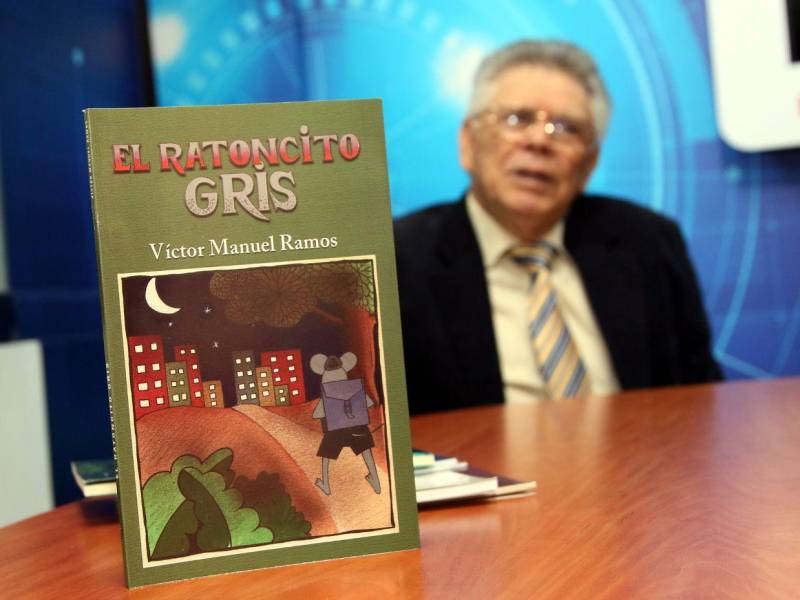 “Siempre he creído que la educación debería centrarse en la lectura y no en la memorización. Saber datos, como la capital de Egipto, no sirve tanto como comprender y analizar”, afirmó el entrevistado.