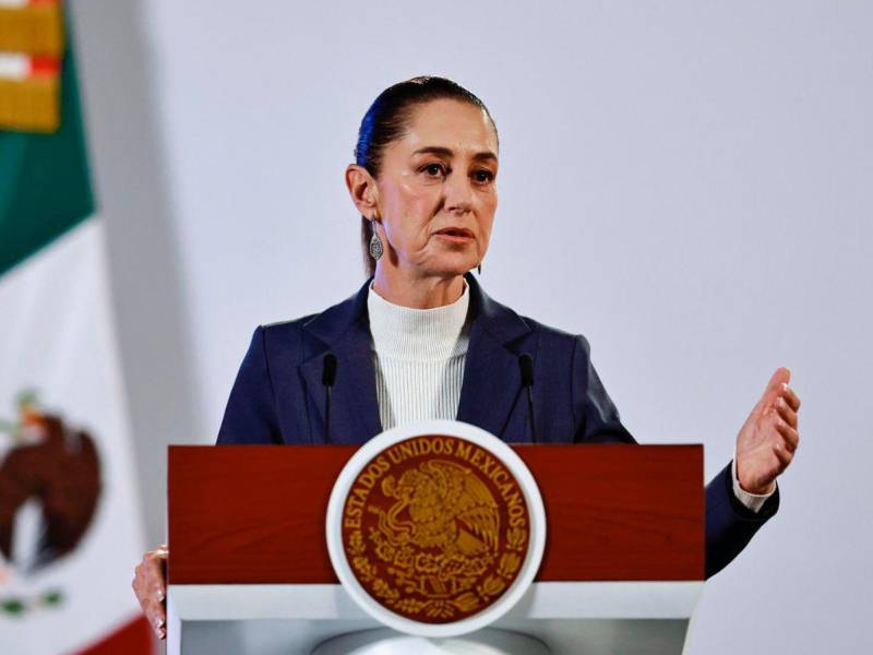 Fue durante “La Mañanera” (conferencia diaria) que Claudia Sheinbaum aclaró el beso.