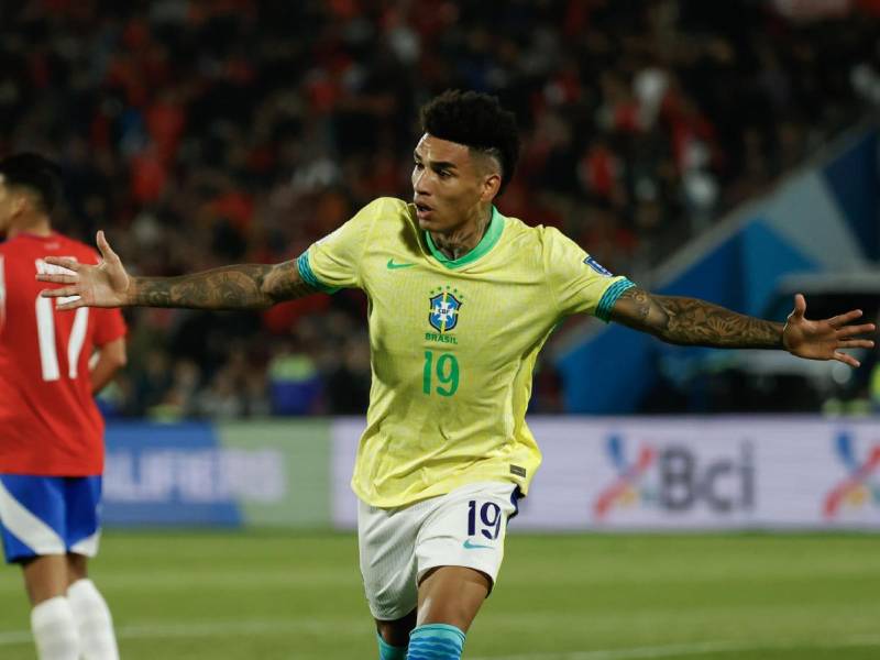 Brasil derrota a Chile como visitante y sigue en la pelea por la eliminatoria