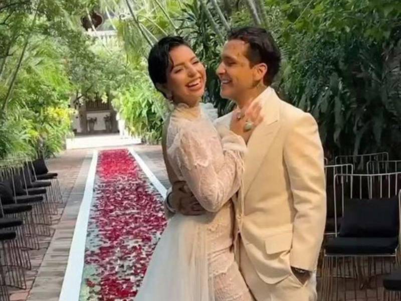 Ángela Aguilar y Christian Nodal se casaron después de una muy corta relación de noviazgo.