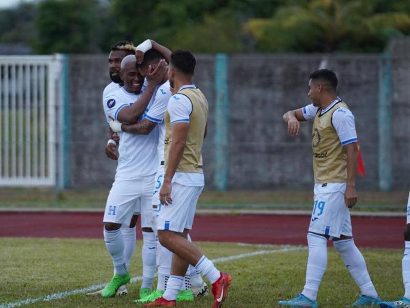 Honduras sufrió en la victoria ante Guayana Francesa en Nations League.