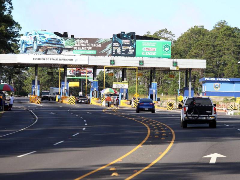 La mayor parte de la carretera CA-5 Norte está en buen estado, pero se debe pagar peaje.