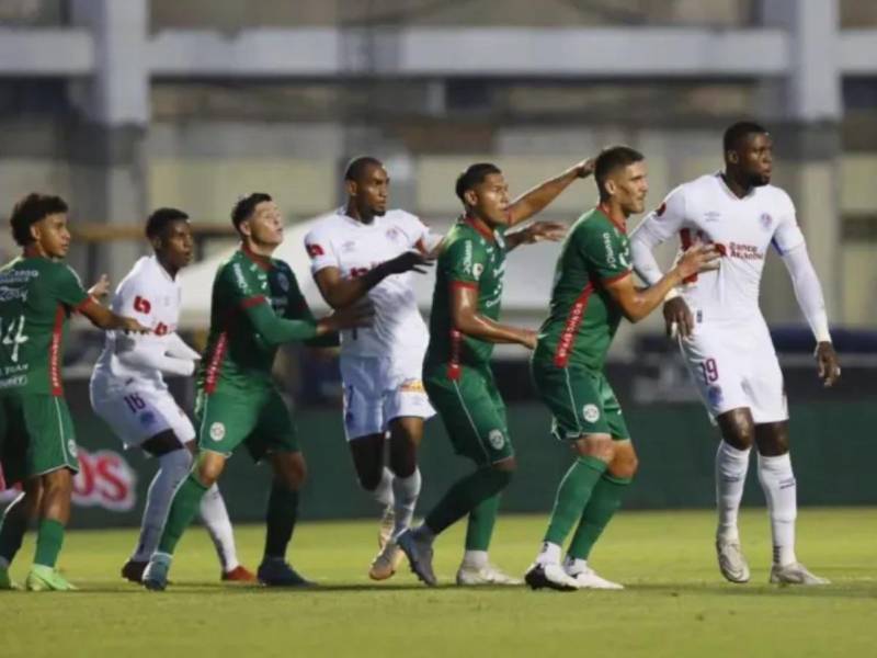 Olimpia y Marathón empataron 2-2 en la primera vuelta del Apertura 2024.