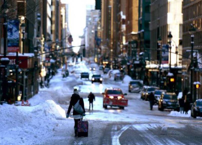 Neoyorquinos viven su primera nevada en los últimos dos años