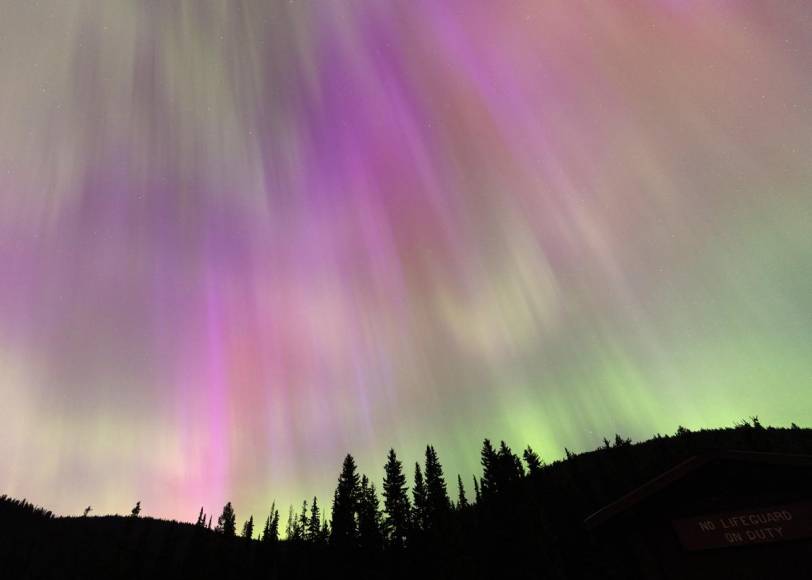 Las deslumbrantes auroras que dejó la tormenta solar en el mundo