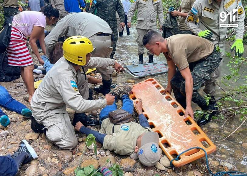 Las primeras imágenes del fatal accidente en carretera a Olancho