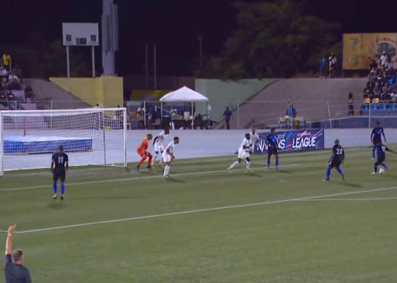 Después de 17 juegos sin ganar, Diego Vázquez rompió mala racha de la Selección de Honduras