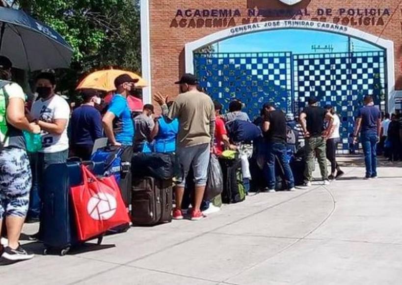 Las últimas imágenes de aspirantes previo a tragedia en la ANAPO que deja dos muertos y dos personas en UCI