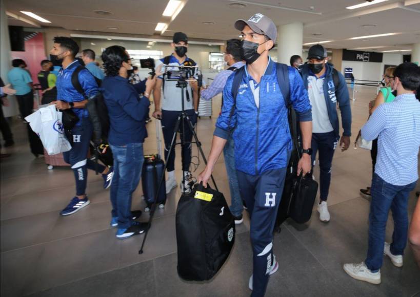 Así fue la llegada de la Selección de Honduras tras su gira en Europa y Asia