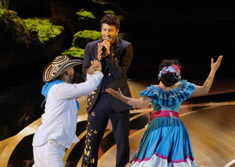 Yatra, Luis Fonsi y Becky G se impusieron en el escenario de los Premios Oscar