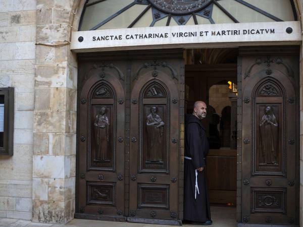 El padre Rami Askarieh dijo que conceder la indulgencia motivaría a los peregrinos a visitar Belén.