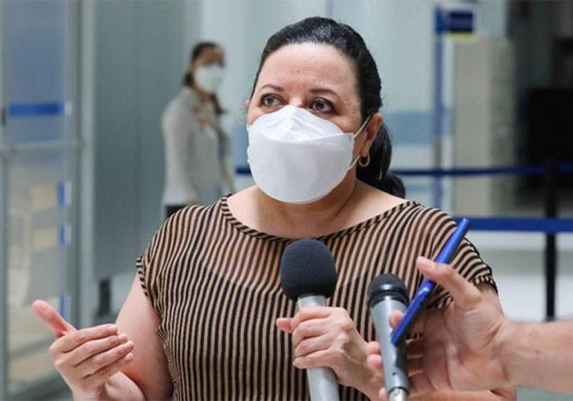 Millonario fraude, detenidos y alerta roja: El nuevo caso de corrupción en Salud que señala a exministra Yolany Batres