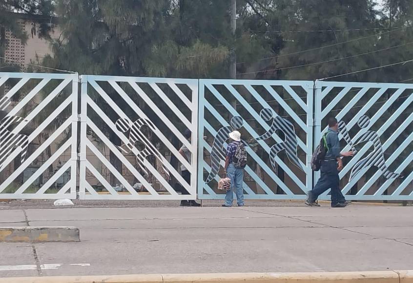 Ambiente previo a la elección del fiscal en Honduras: calles cerradas, baja circulación en el anillo periférico y edificios militarizados