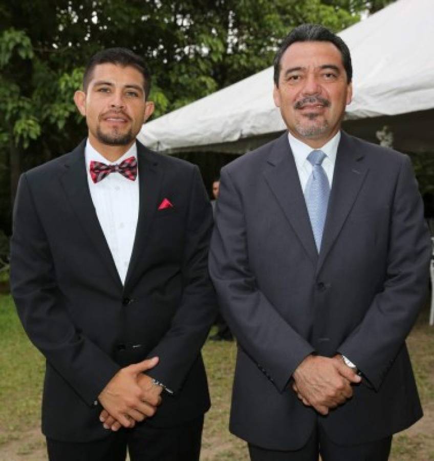 Juan José y Ginna Michelle, enamorados ante el altar