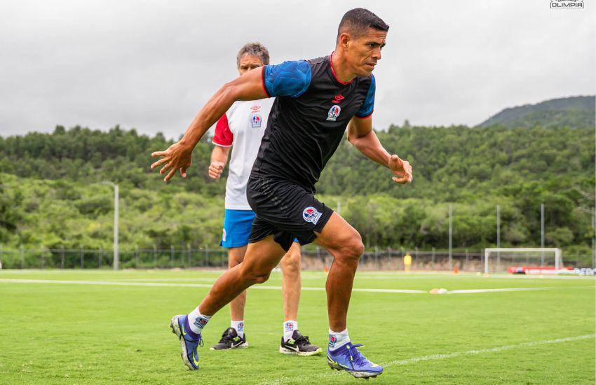 Fichajes en Honduras: Las salidas del Motagua y los olimpistas que se juegan su continuidad en la final