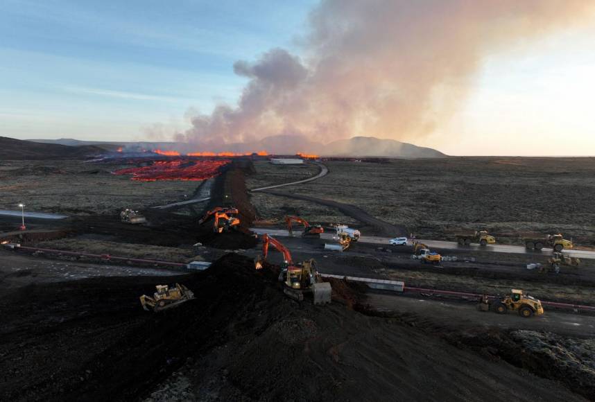 Islandia sigue siendo golpeado por las erupciones volcánicas