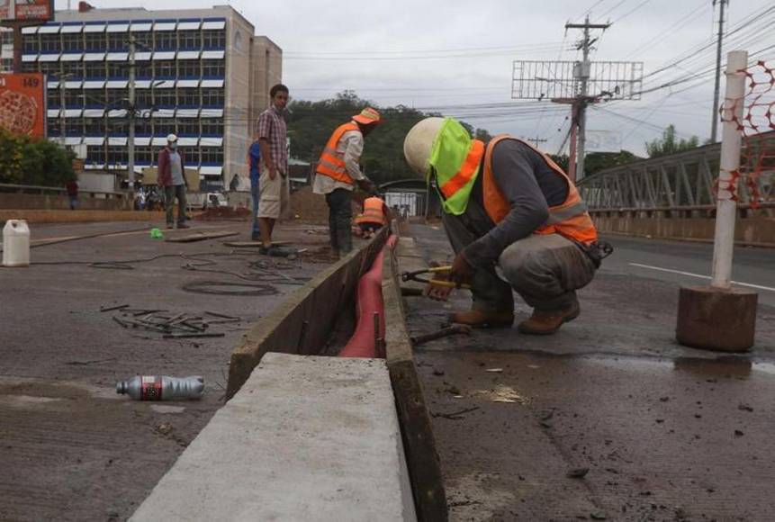 Puentes peatonales o pasos subterráneos, ¿Qué prefieren los capitalinos?