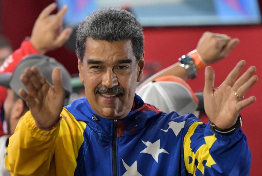 Maduro festejó triunfo en medio de cuestionamientos y vicios de fraude