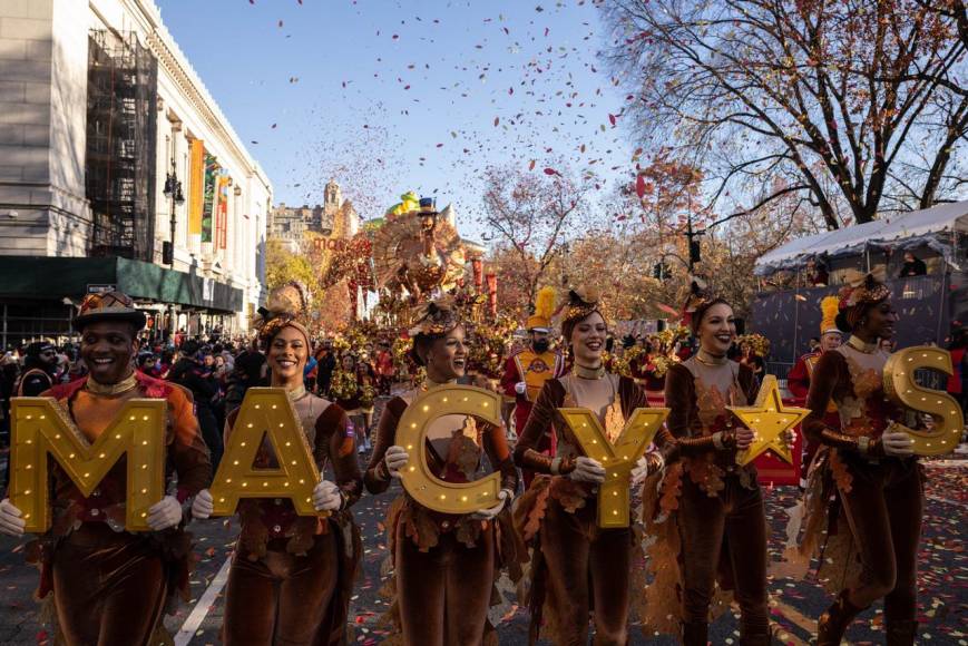 Así se desarrolla el desfile de Día Acción de Gracias en Nueva York