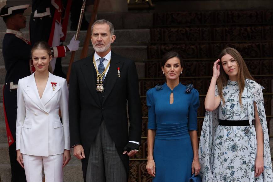 La princesa Leonor jura ante la Constitución en su cumpleaños 18