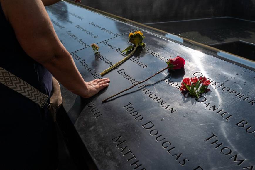 22 años de los ataques del 11 de septiembre; Nueva York sigue llorando las víctimas