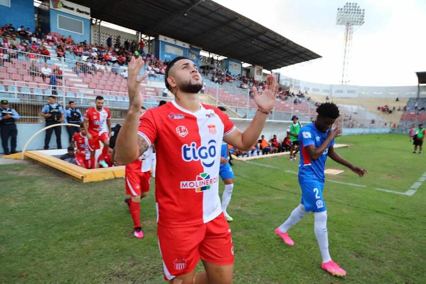 Afición y alegría, el ambiente en el duelo Olimpia vs. Vida