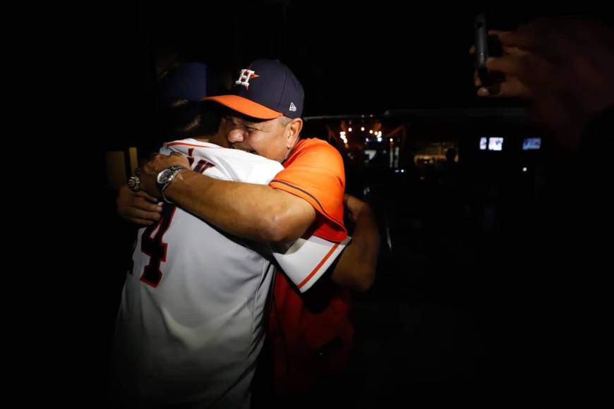 Así fue el eco de felicidad de la familia de Mauricio Dubón tras su victoria en la Serie Mundial