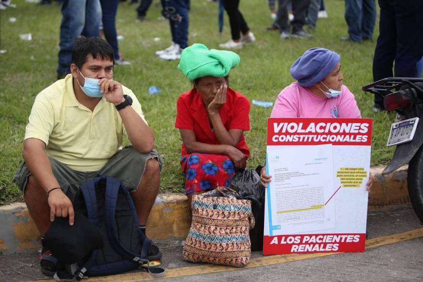 La protesta de pacientes renales que paralizó la salida al norte de la capital