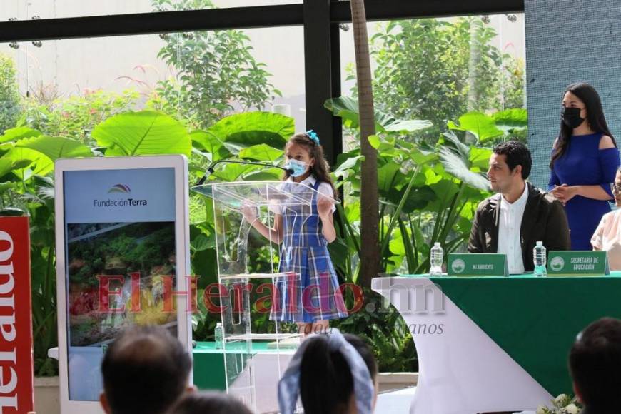 Exitoso cierre de Escuela Amigables con el Ambiente (Fotos)