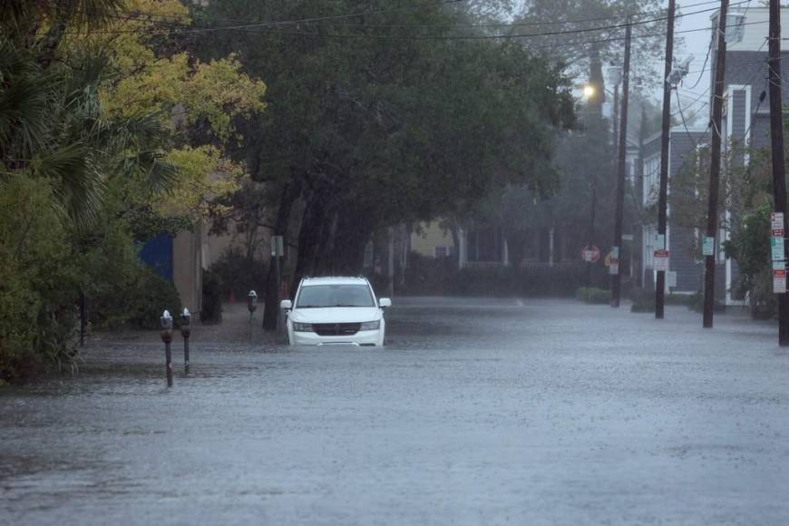 Ian golpea Carolina del Sur tras sembrar destrucción en Florida