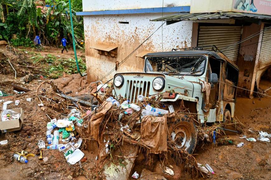 Lluvias devastan plantación de té en India: suman 160 muertes