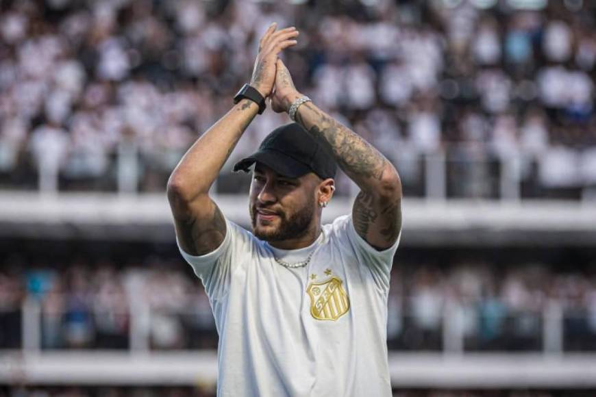 Neymar sorprende al revelar que tiene una tercera hija y es con otra mujer